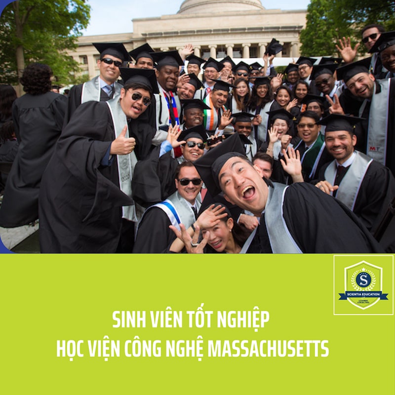 Sinh viên tốt nghiệp Học viện Massachusetts