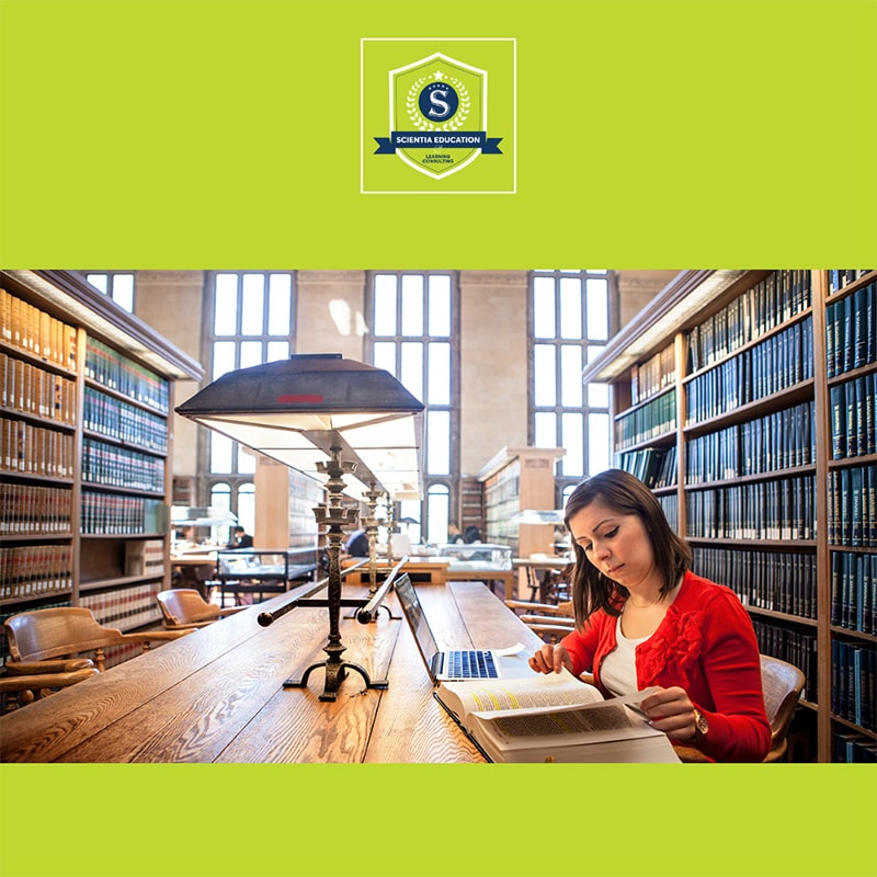 Sinh viên nghiên cứu tại thư viện Đại học Cornell
